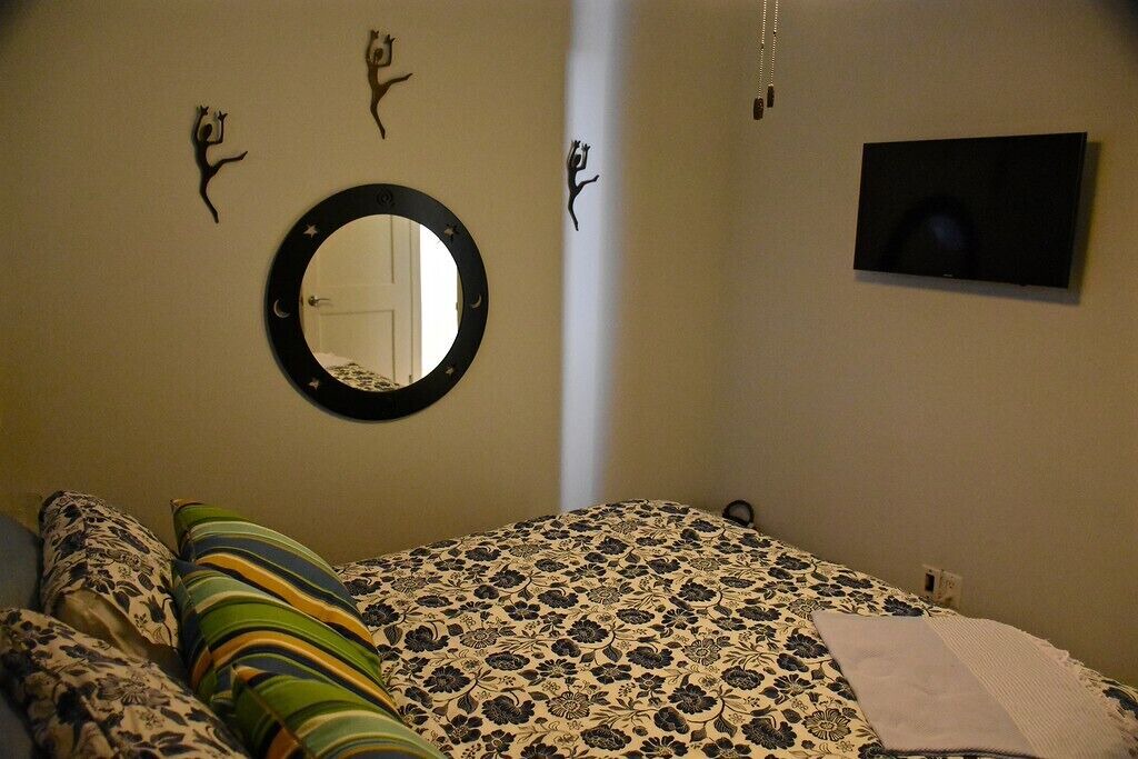 Photo of Bedroom in Gardens