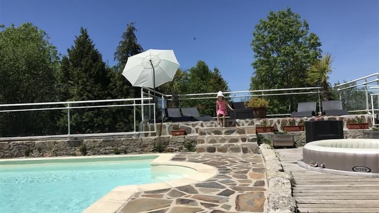Photo of Outdoor in Banes