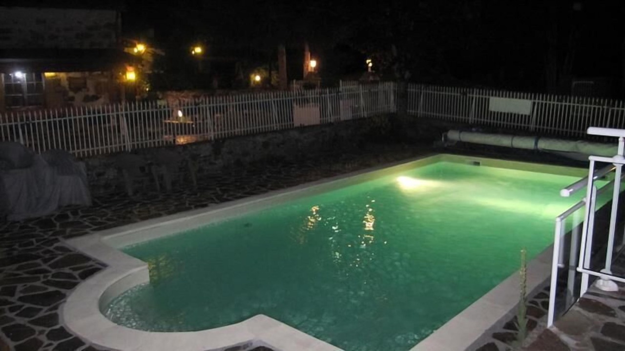 Photo of Outdoor in Banes