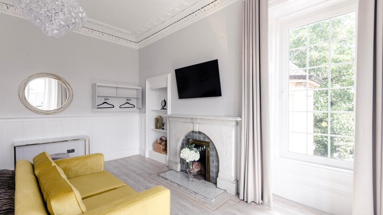 Photo of Livingroom in Motherwell