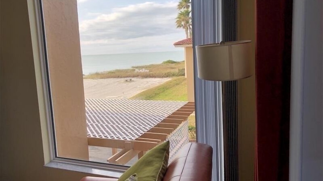 Photo of Bedroom in Longboat Key
