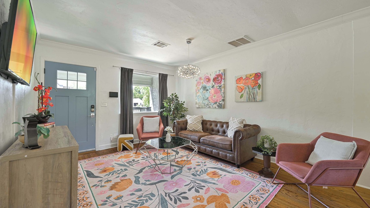Photo of Livingroom in Central Oklahoma City