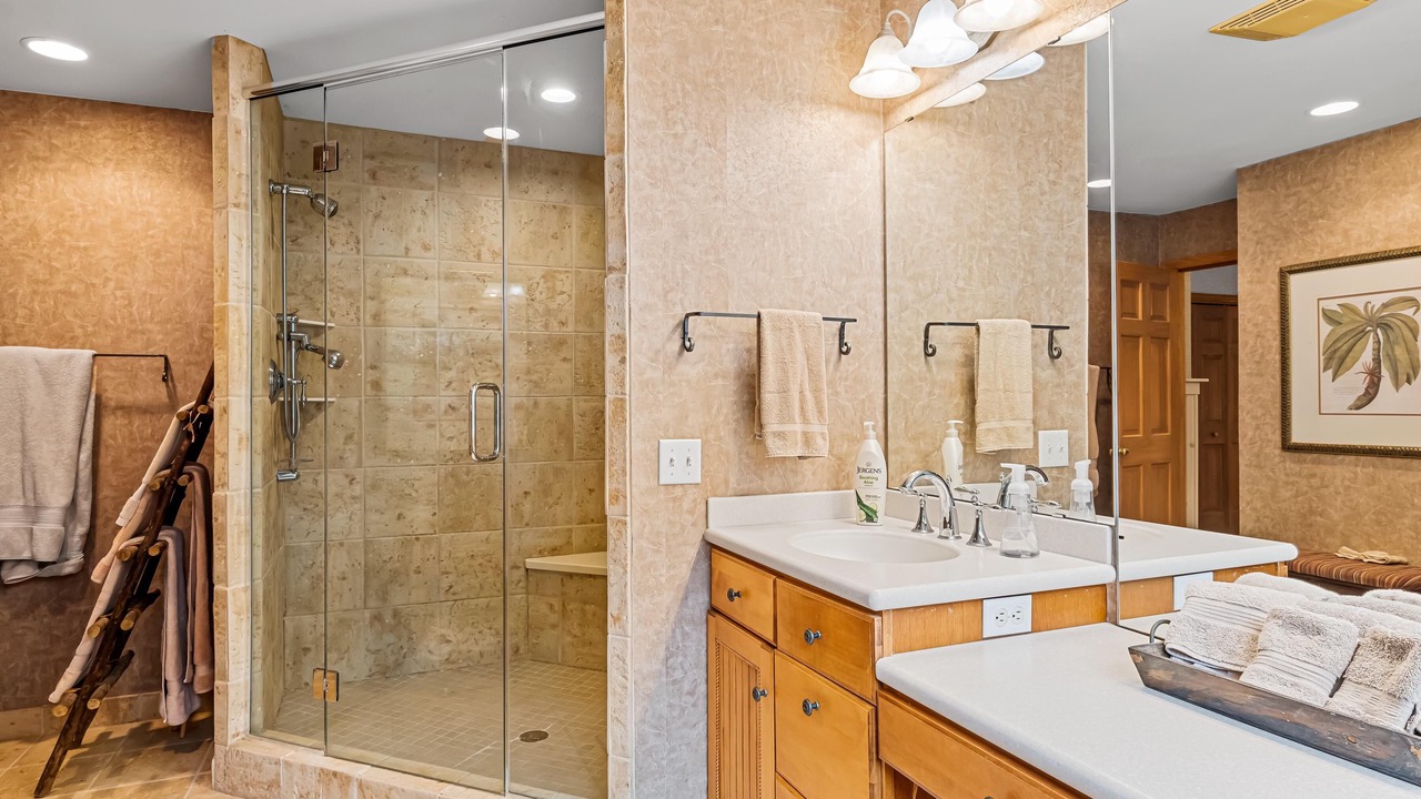 Photo of Bathroom in Green Lake
