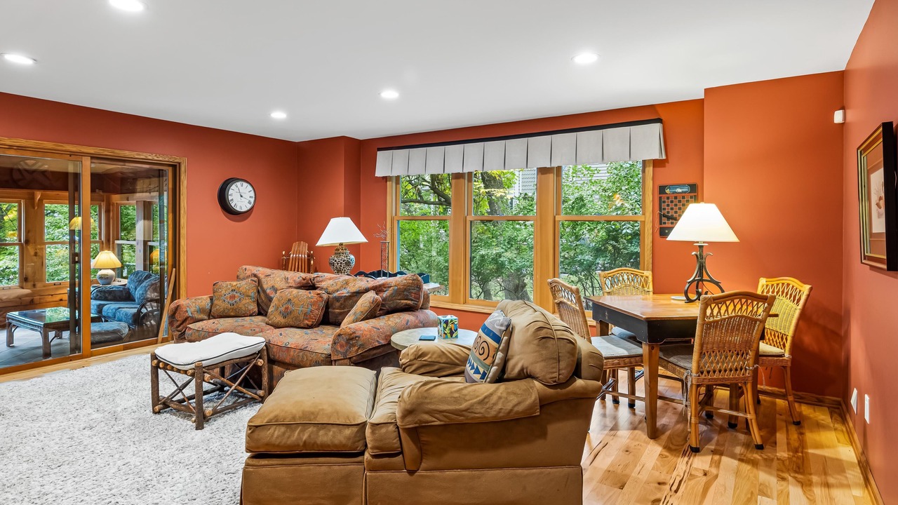 Photo of Livingroom in Green Lake