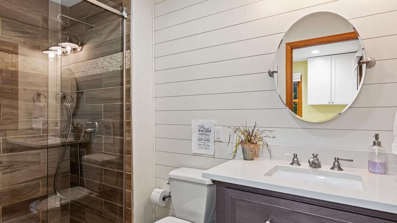 Photo of Bathroom in Green Lake