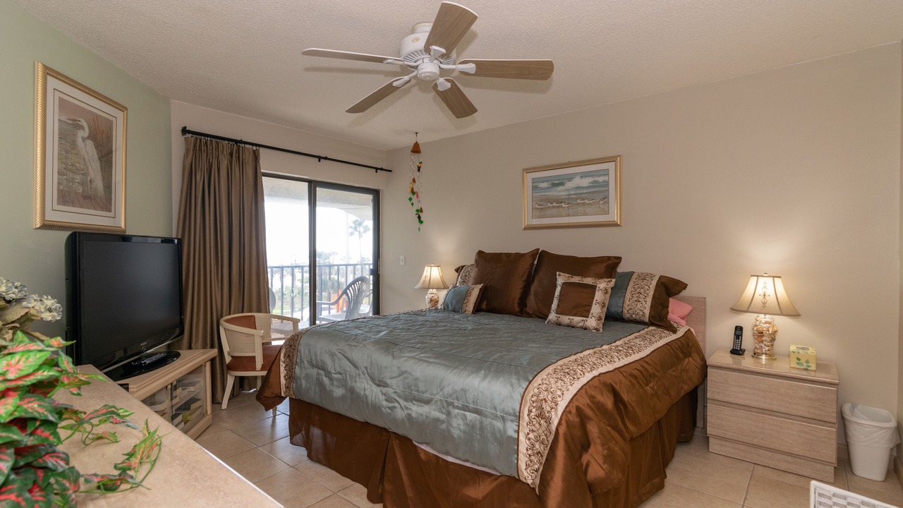Photo of Bedroom in Bradenton Beach