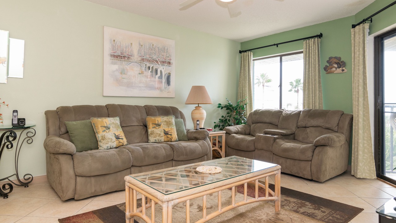 Photo of Livingroom in Bradenton Beach
