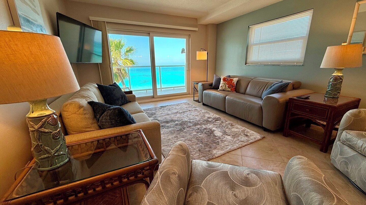 Photo of Bedroom in Longboat Key
