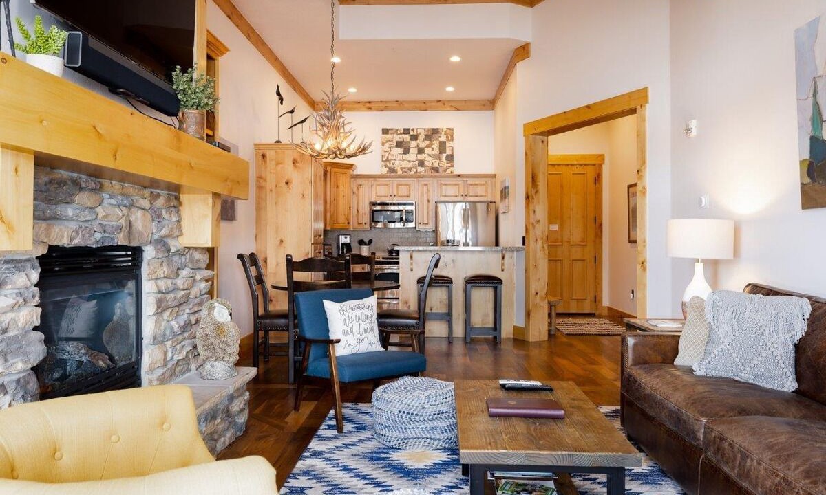 Photo of Livingroom in Victor