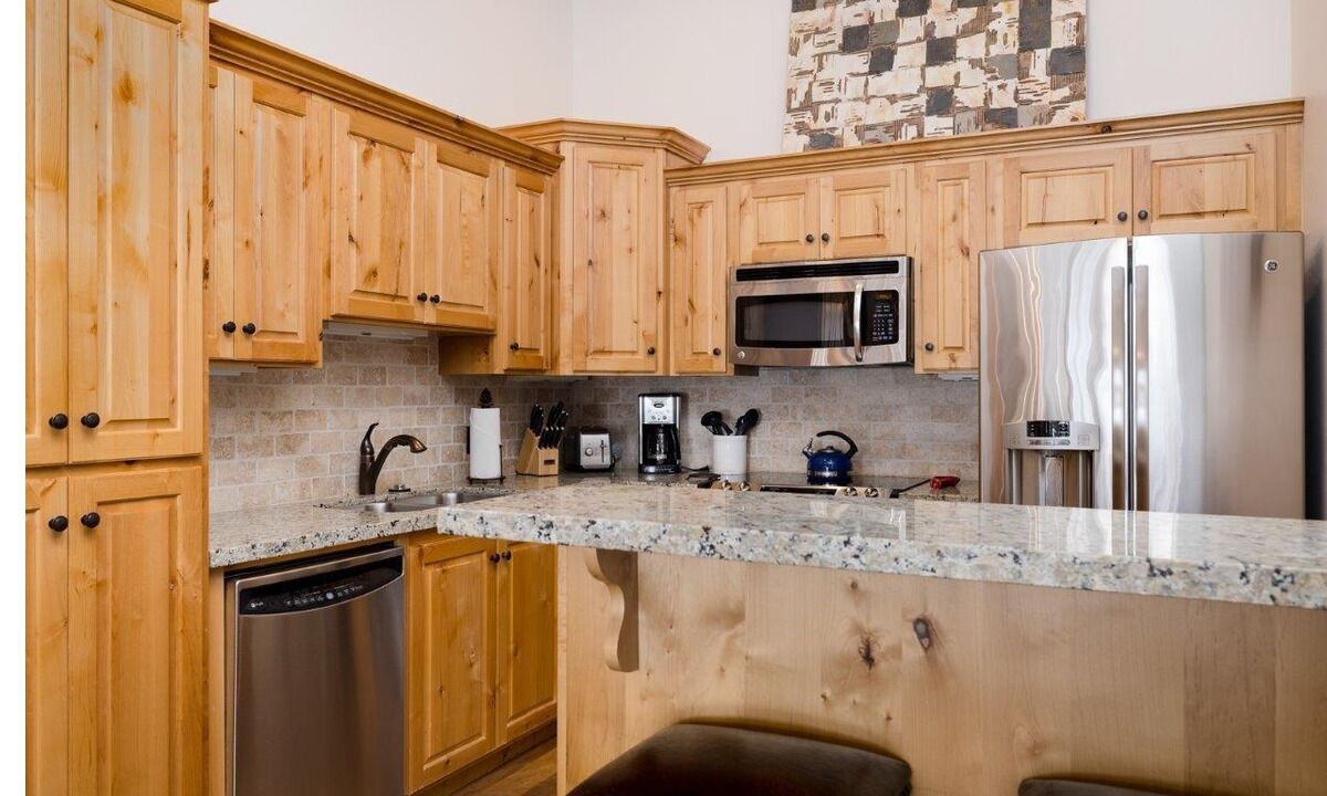 Photo of Others in Victor