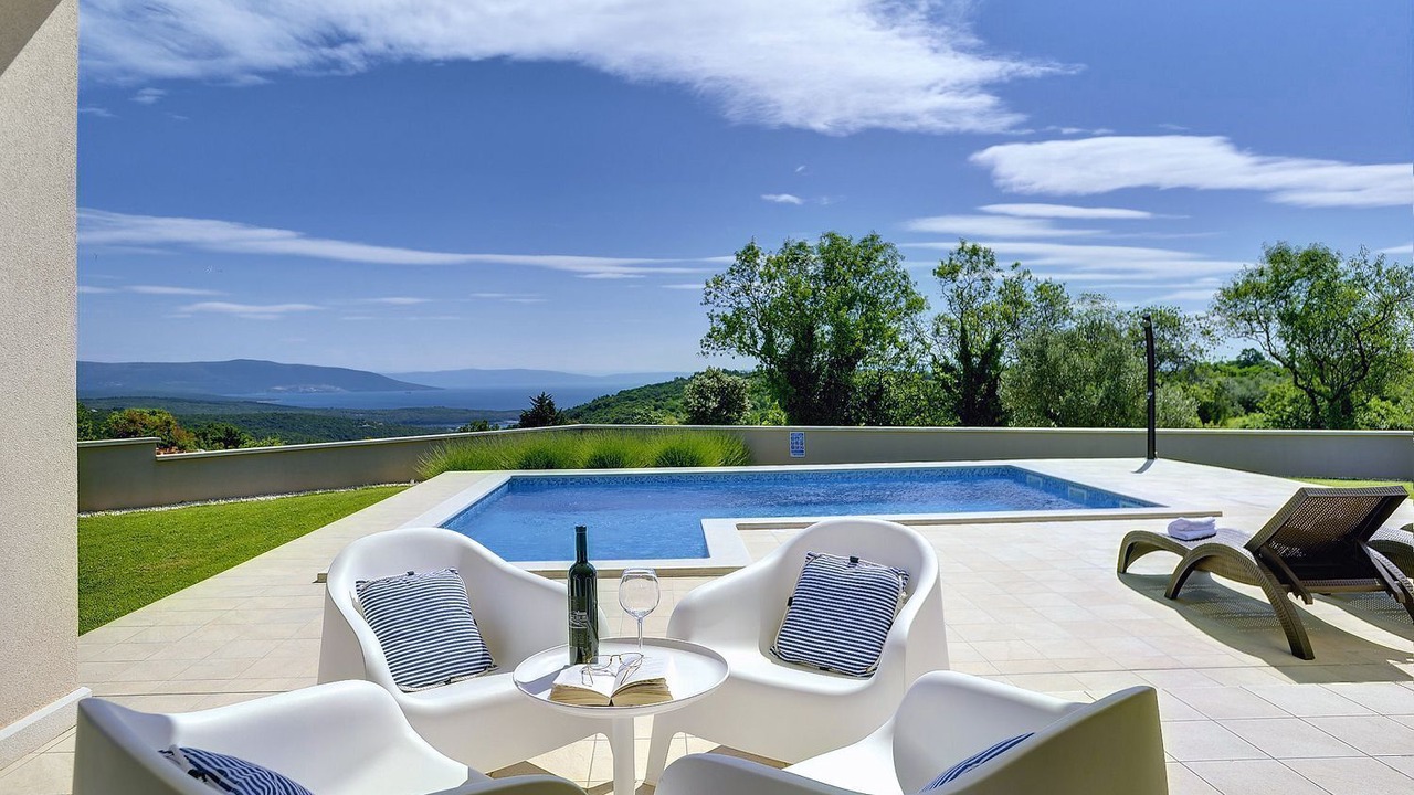 Photo of Outdoor in Kavran