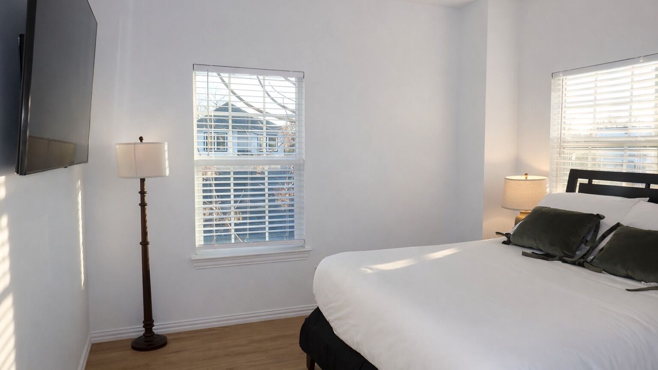 Photo of Bedroom in West Dallas