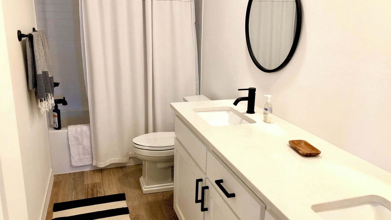 Photo of Bathroom in Burnet
