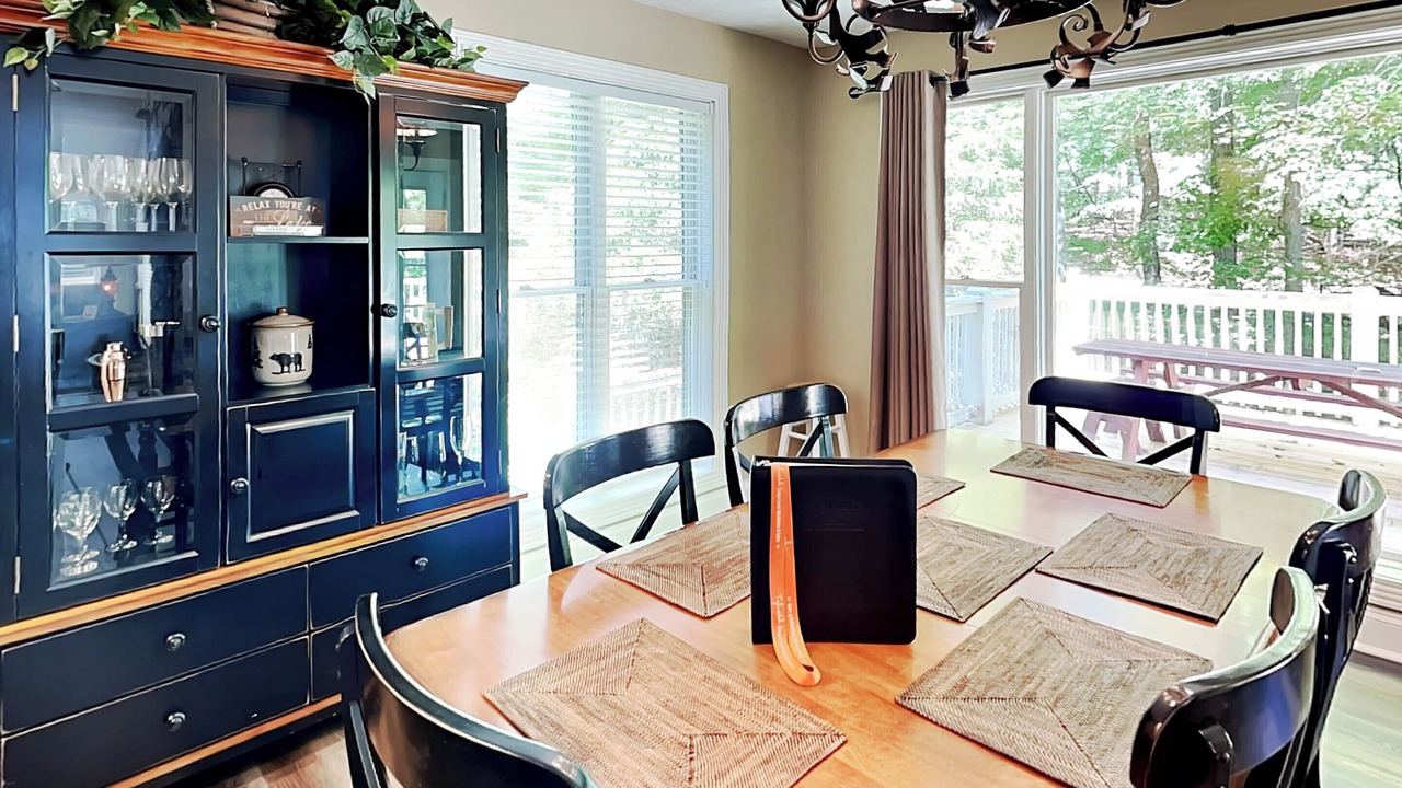 Photo of Livingroom in Blakeslee