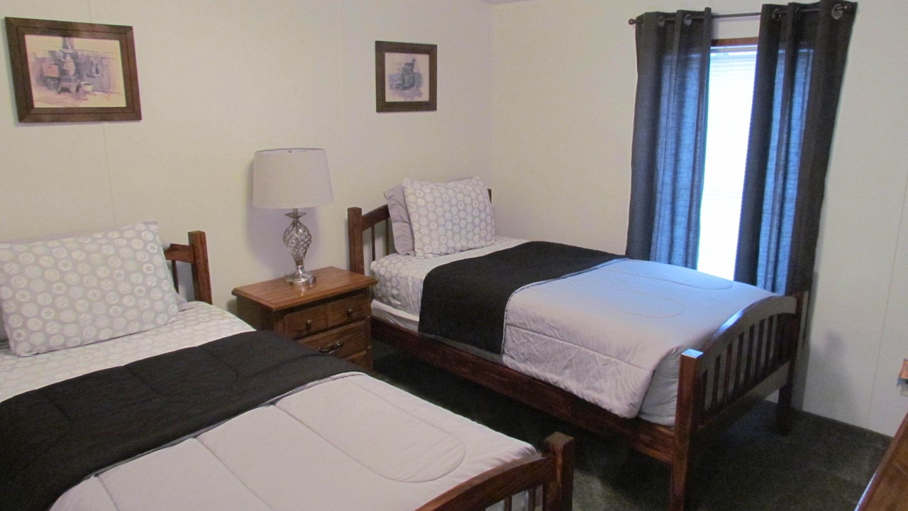 Photo of Bedroom in Glen Rose