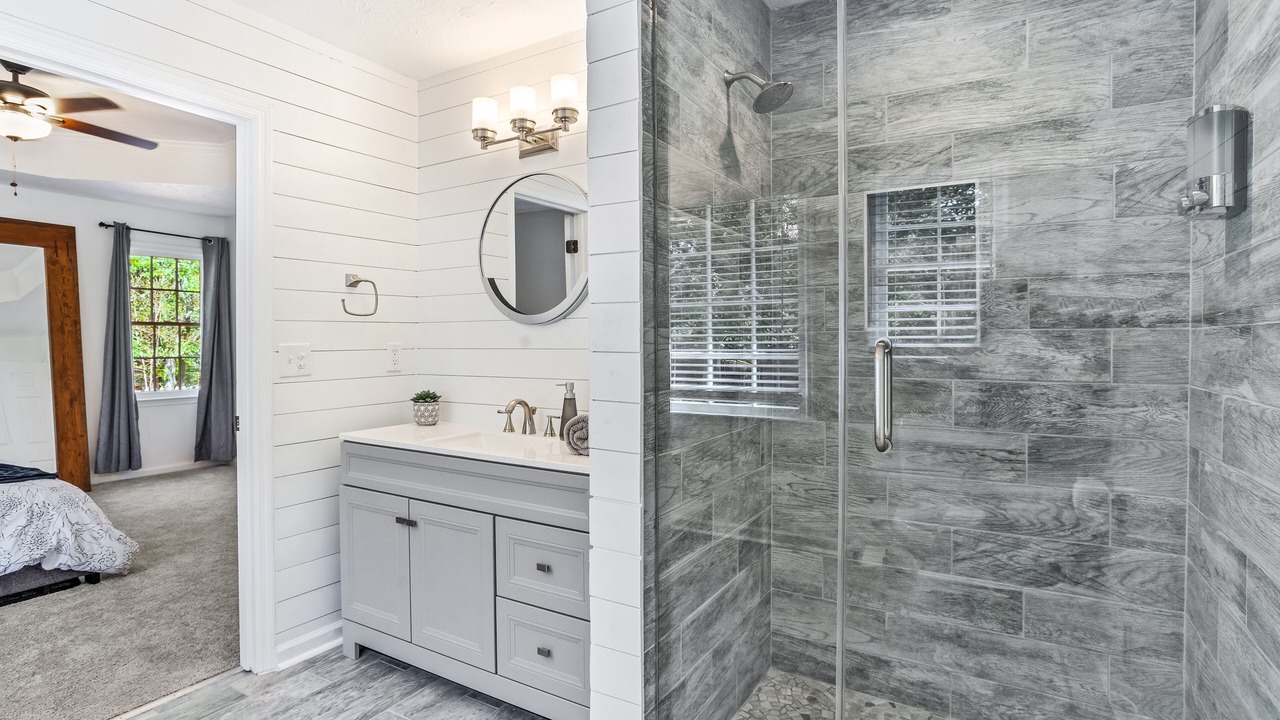 Photo of Bathroom in Clarkdale