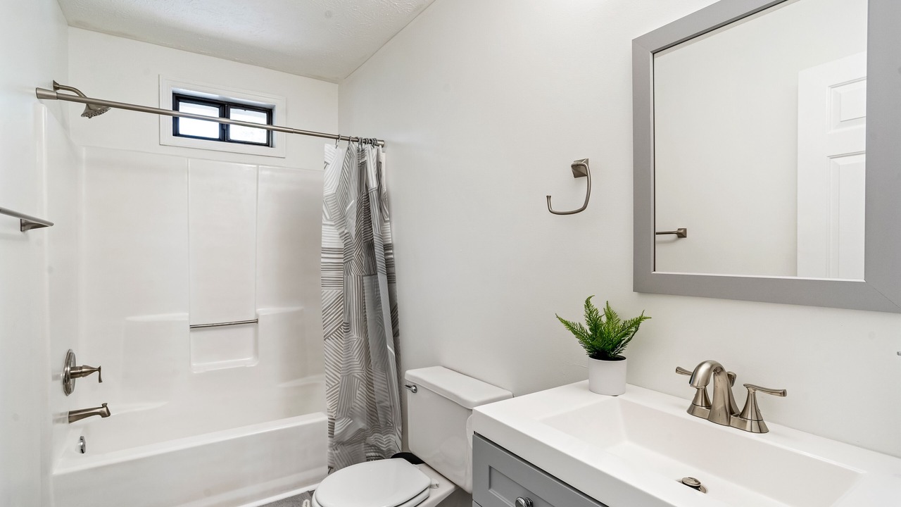 Photo of Bathroom in Clarkdale