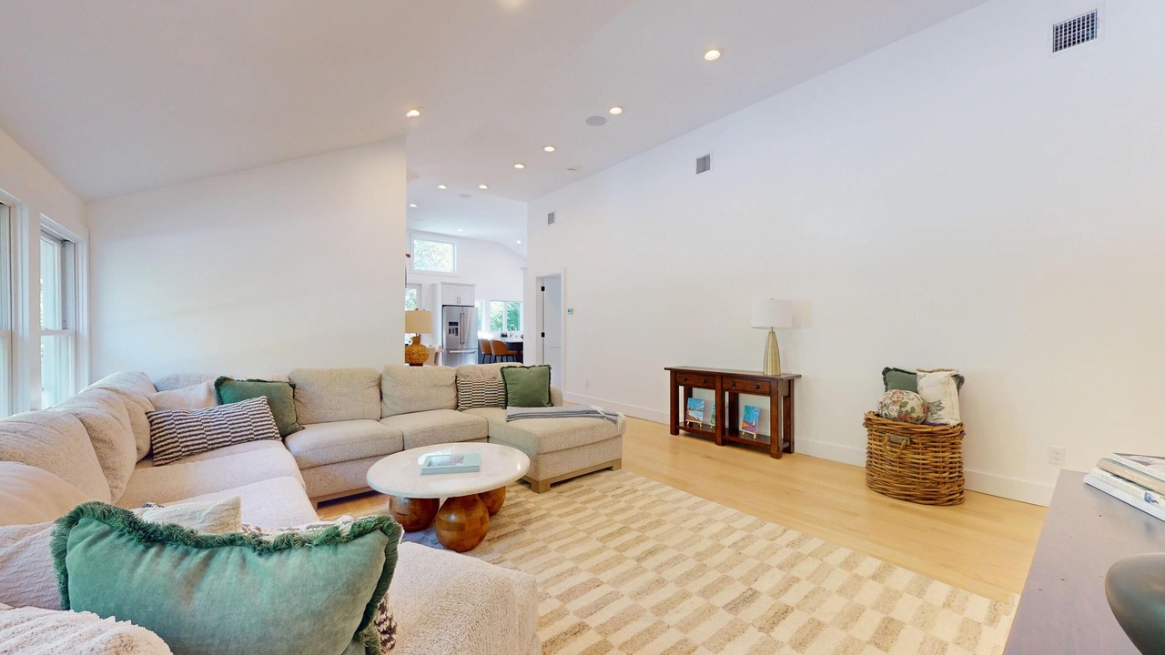 Photo of Livingroom in East Quogue