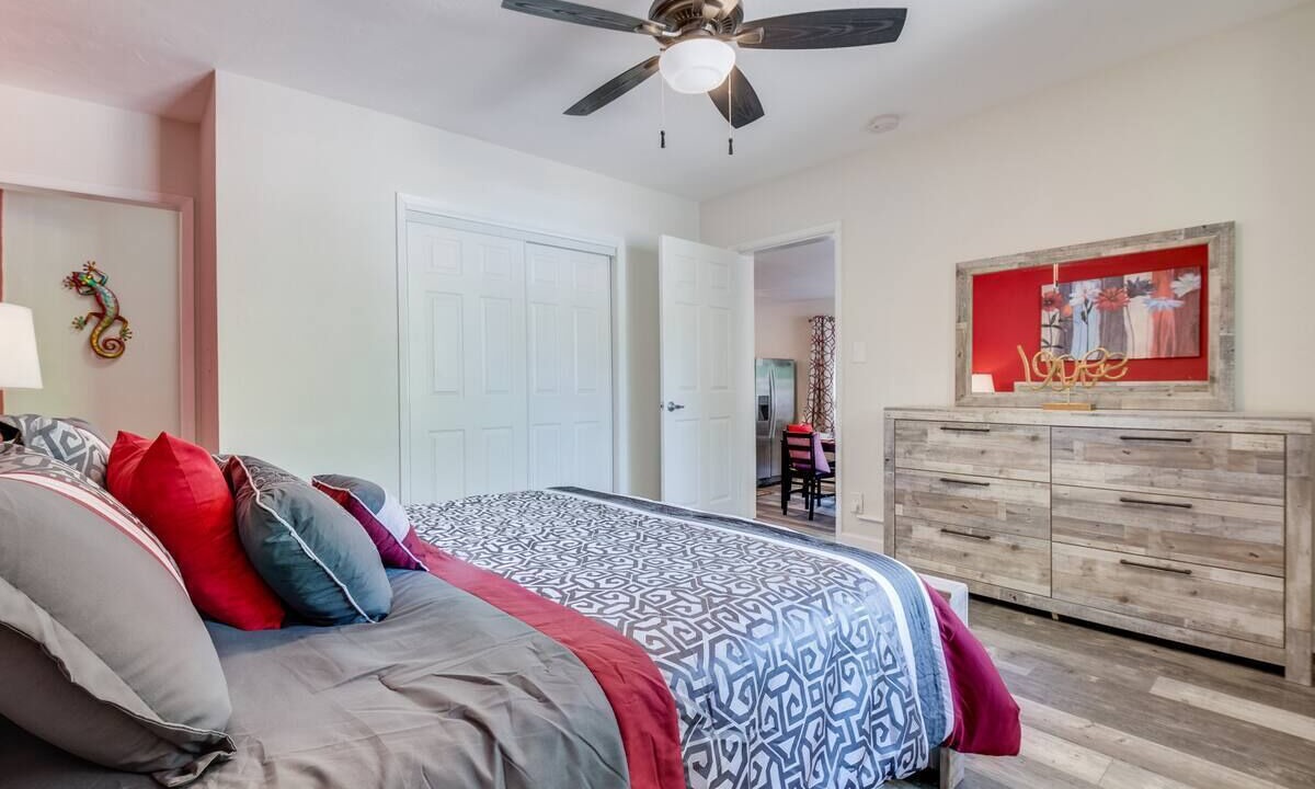 Photo of Bedroom in Coral Ridge