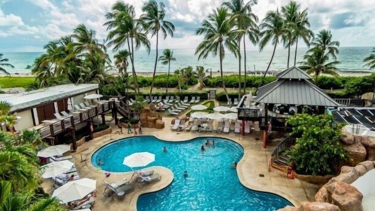 Photo of Outdoor in Mid Beach