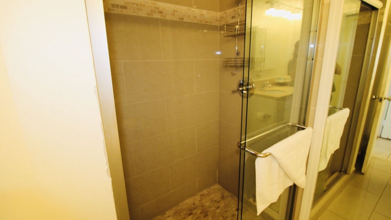 Photo of Bathroom in Mid Beach