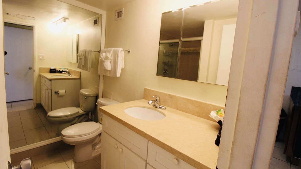 Photo of Bathroom in Mid Beach