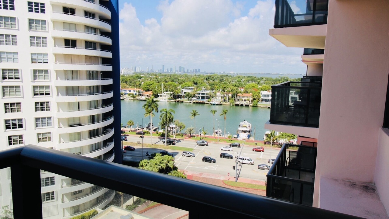 Photo of Outdoor in Mid Beach