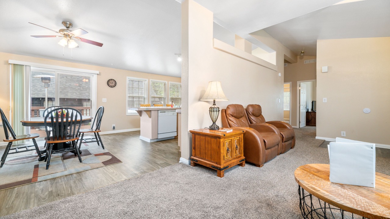 Photo of Livingroom in Big Bear City