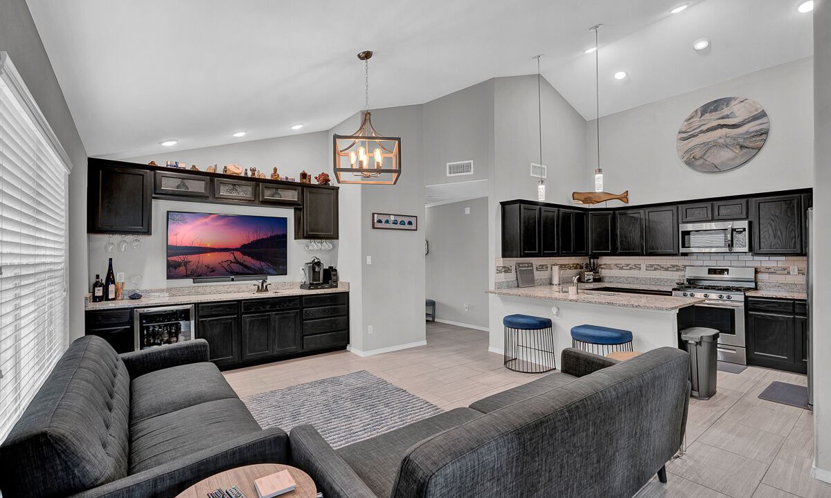 Photo of Livingroom in Biggs Field