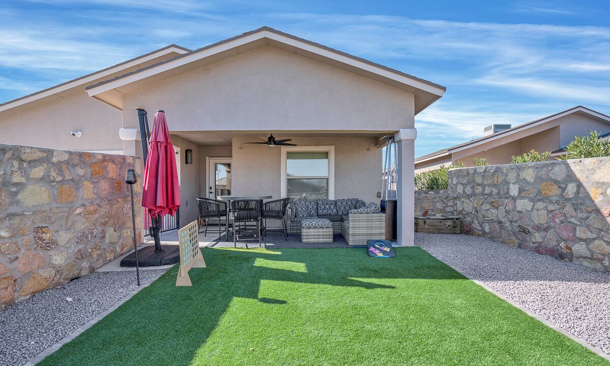 Photo of Patio Balcony in Biggs Field