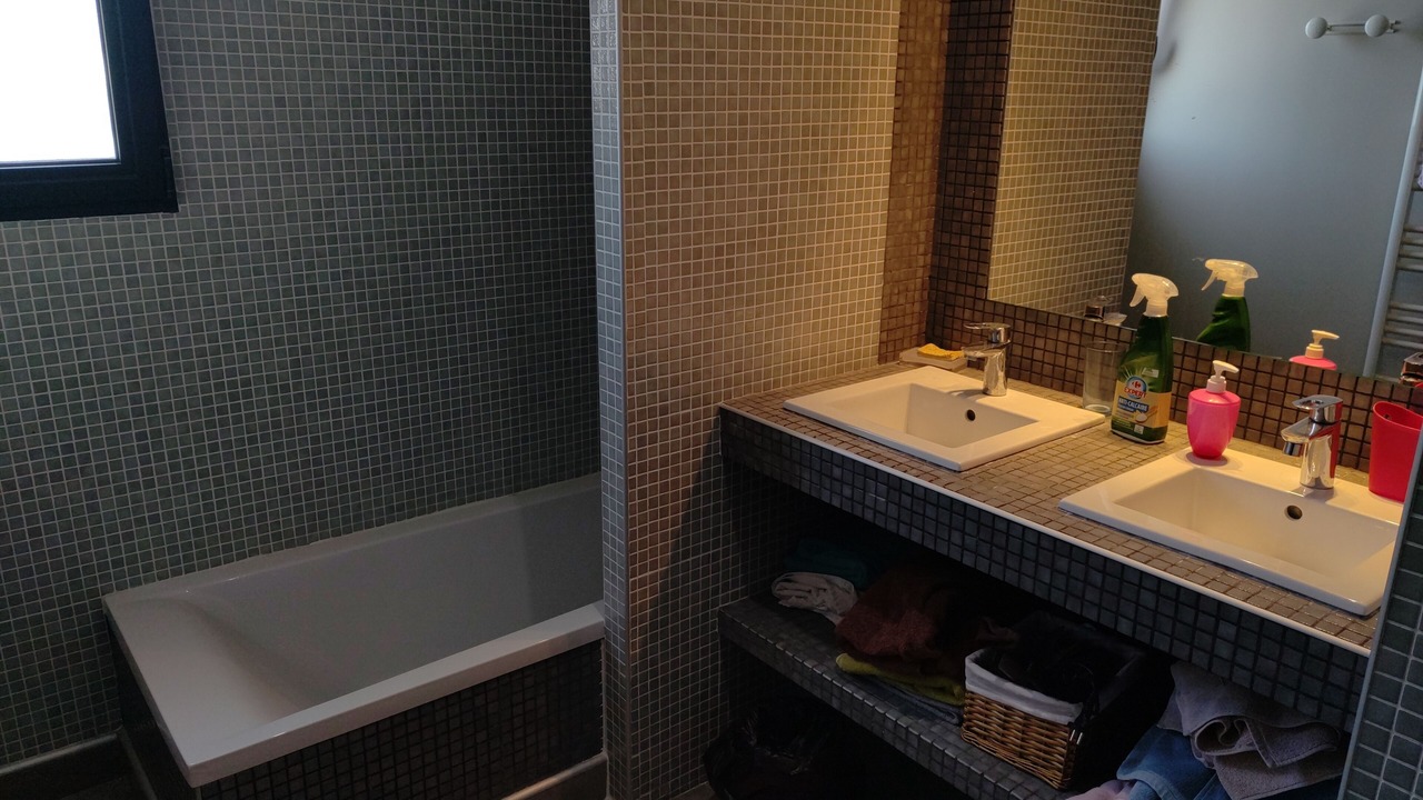 Photo of Bathroom in Vic-la-Gardiole