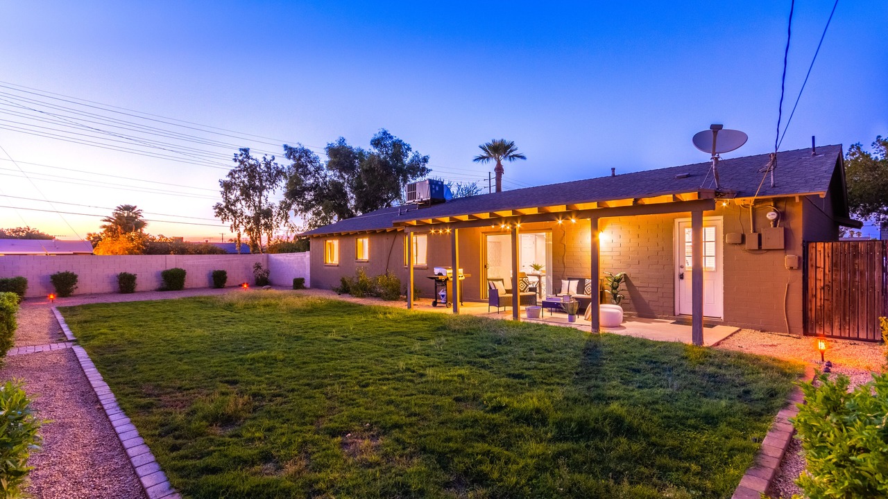 Photo of Outdoor in Cox Heights