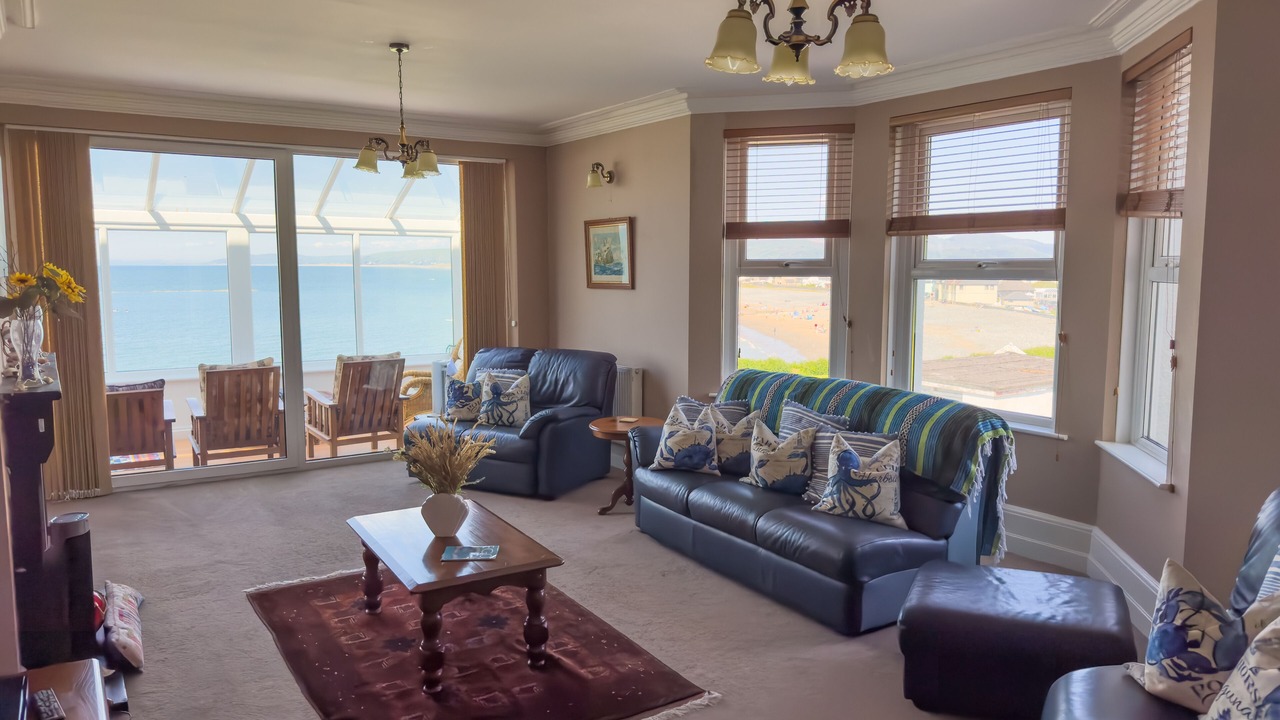 Photo of Livingroom in Borth