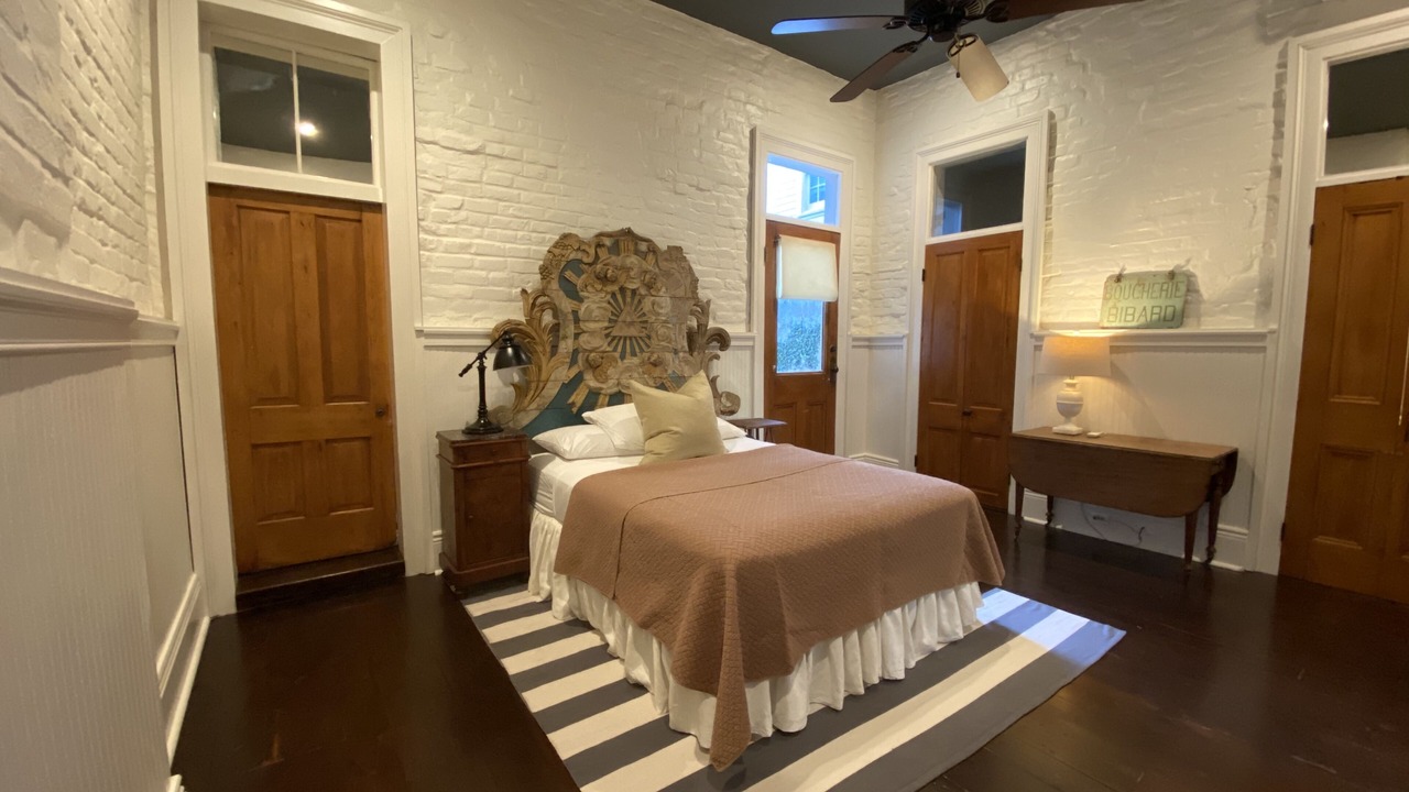 Photo of Bedroom in Lower Garden District
