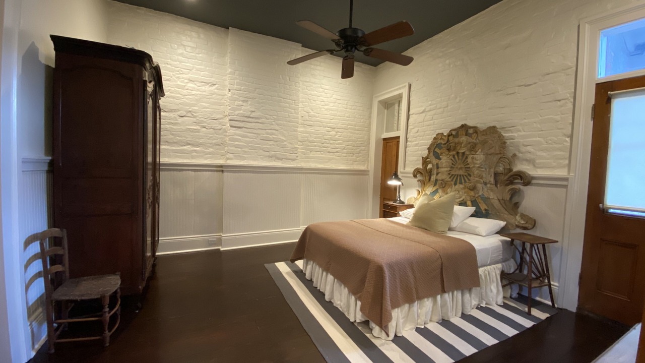 Photo of Bedroom in Lower Garden District