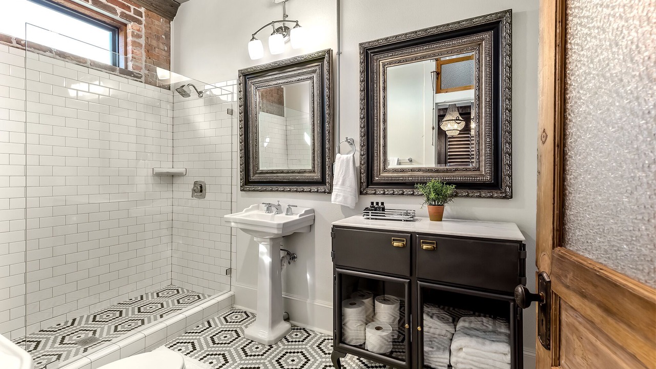 Photo of Bathroom in Angleton