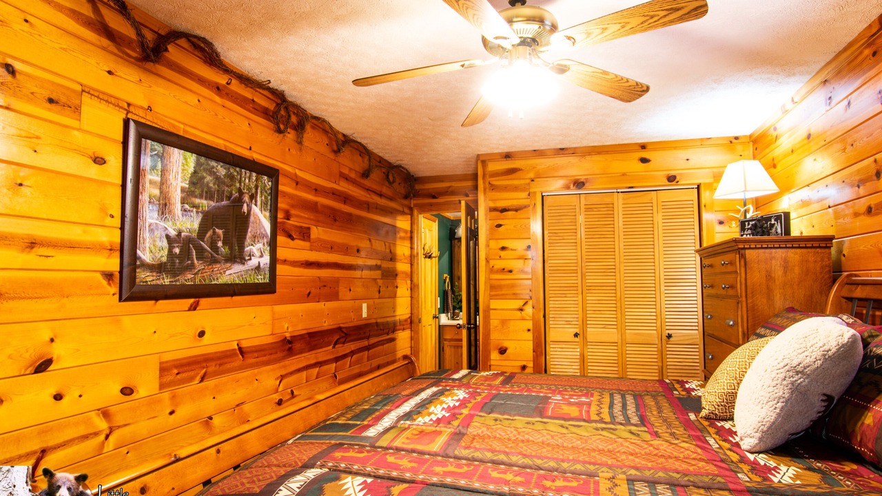 Photo of Bedroom in Young Harris