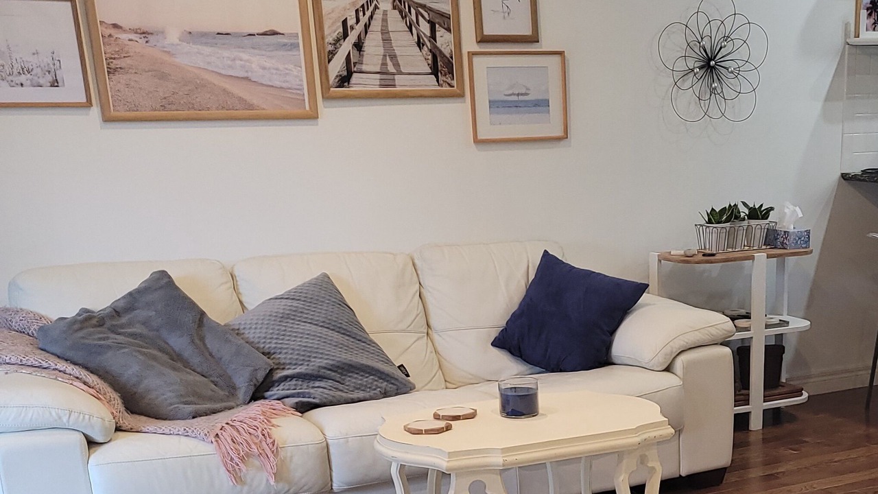 Photo of Livingroom in Lindsay