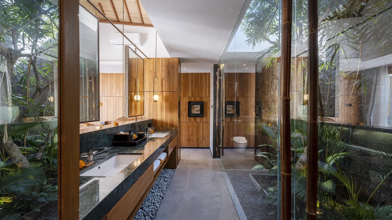 Photo of Bathroom in Sunset Road