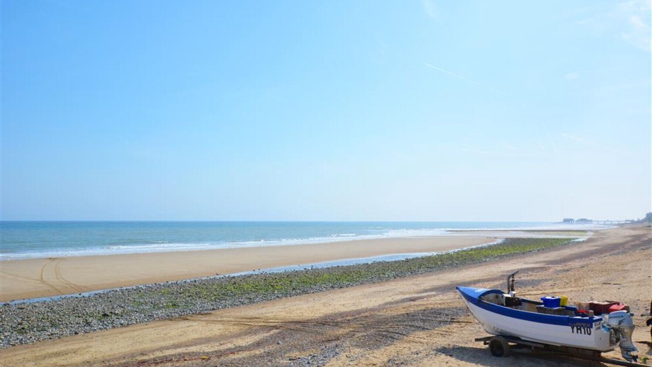 Photo of Others in East Runton