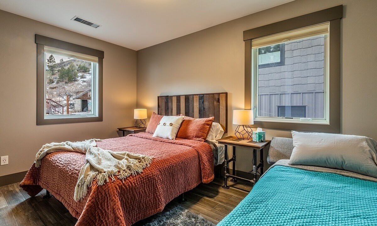 Photo of Others in Helena