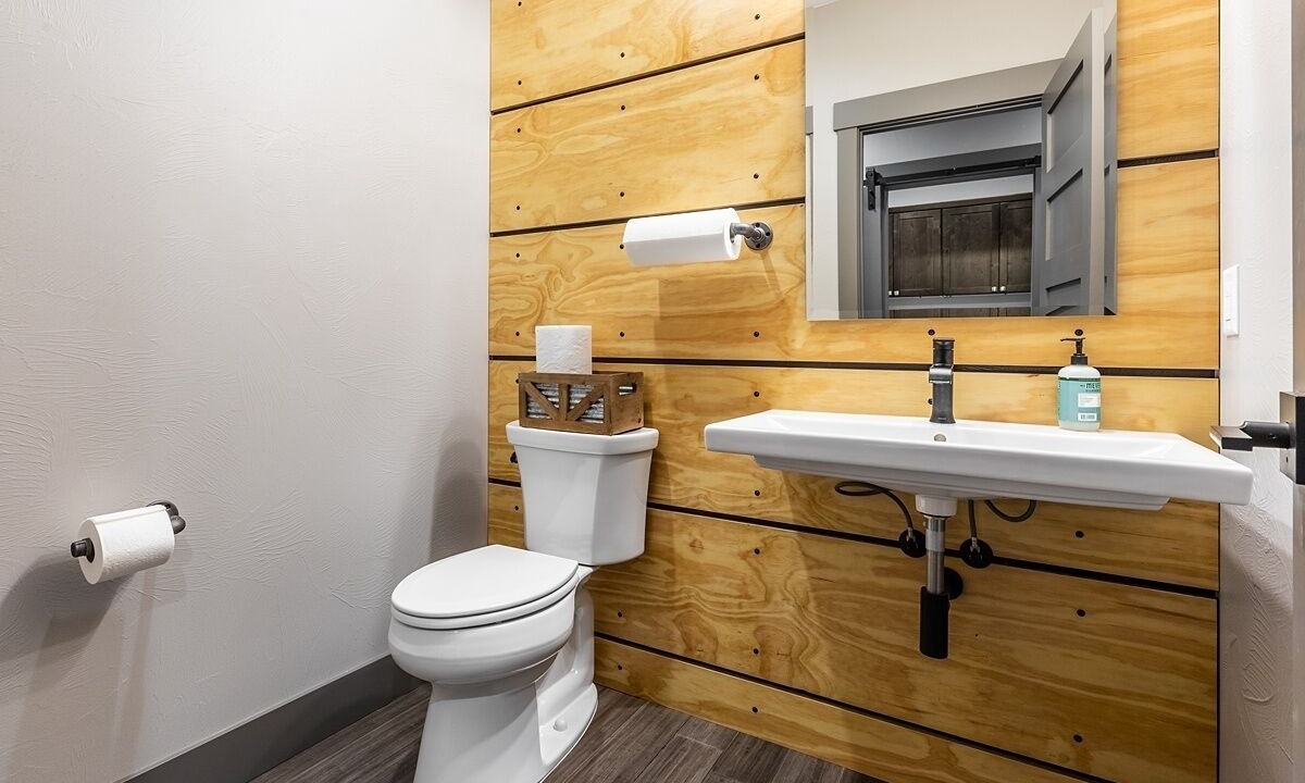 Photo of Others in Helena