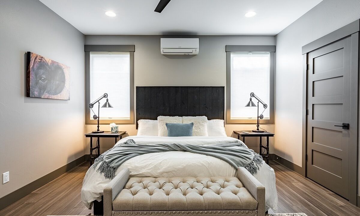 Photo of Others in Helena