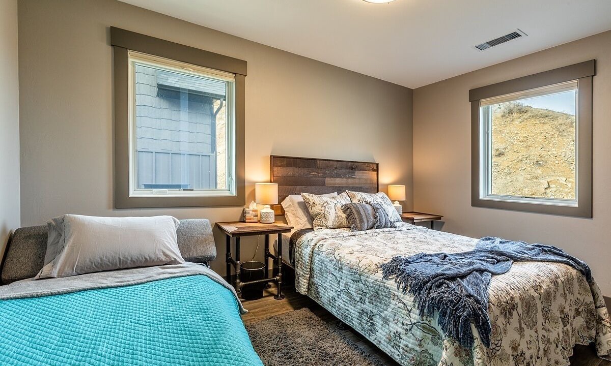 Photo of Others in Helena