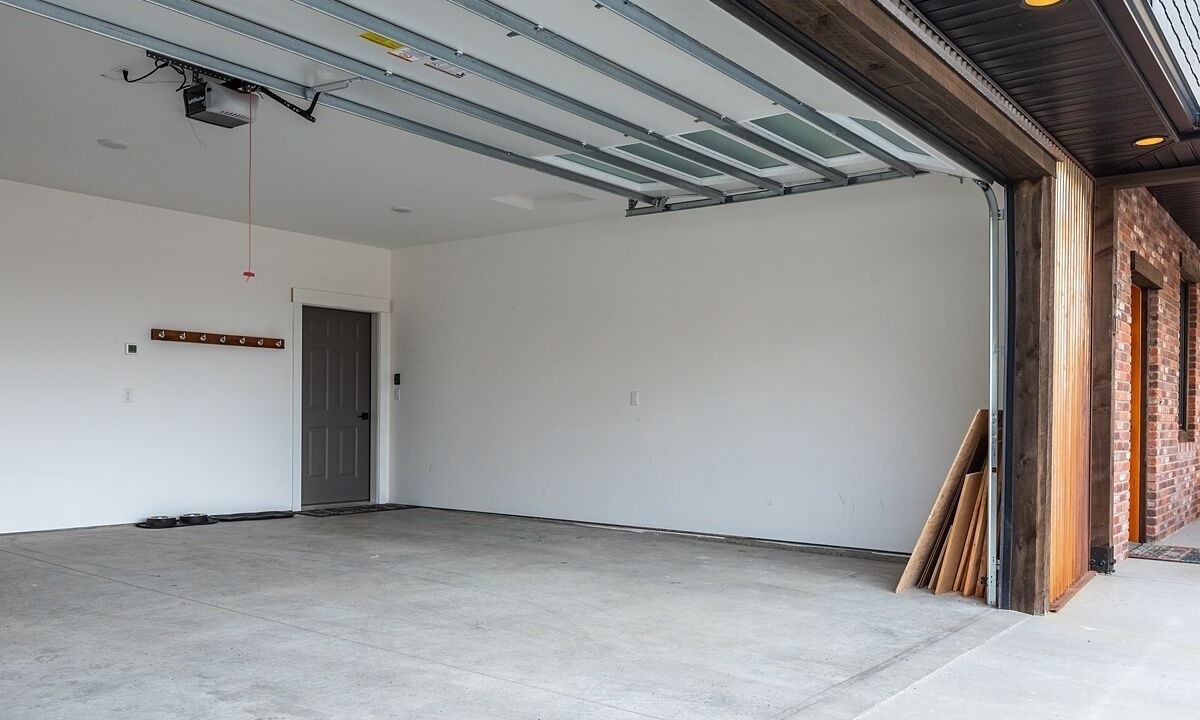 Photo of Others in Helena