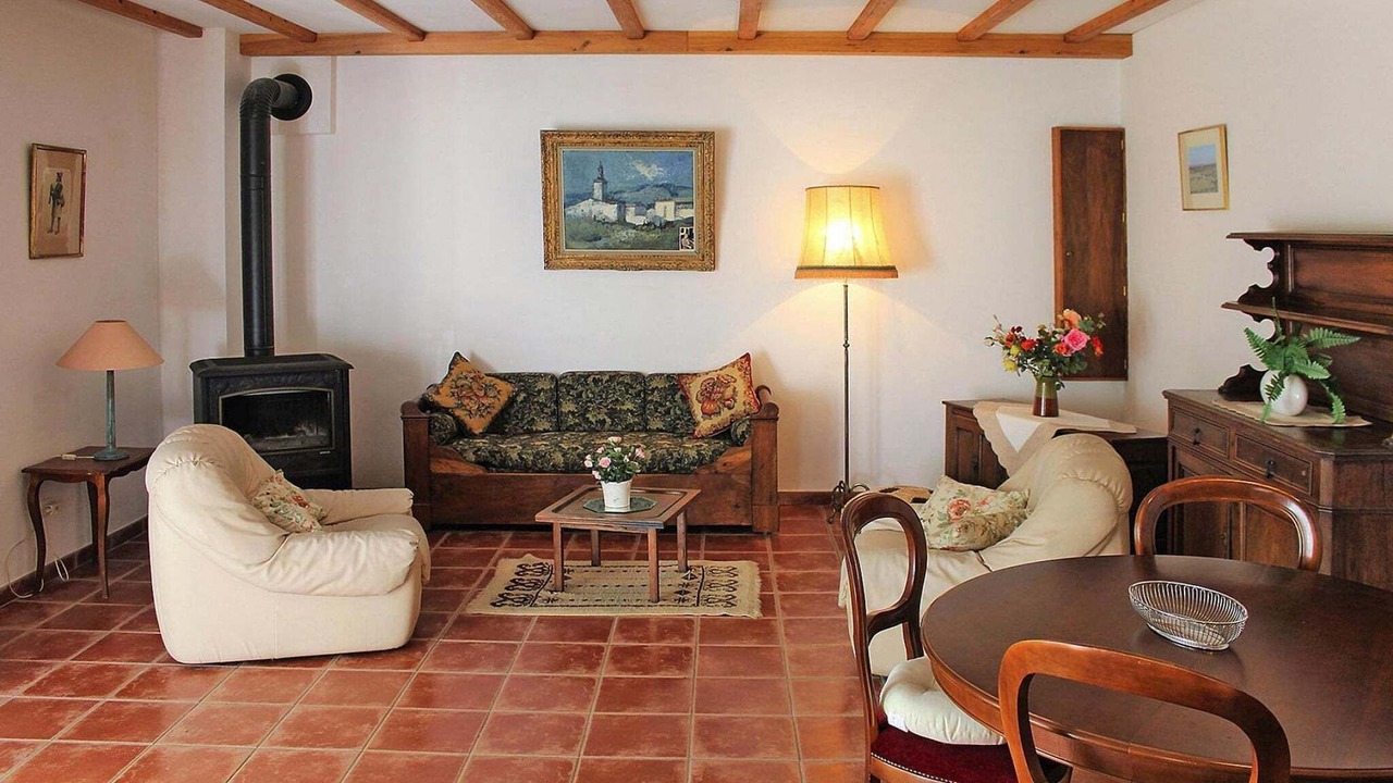 Photo of Livingroom in Revest-du-Bion