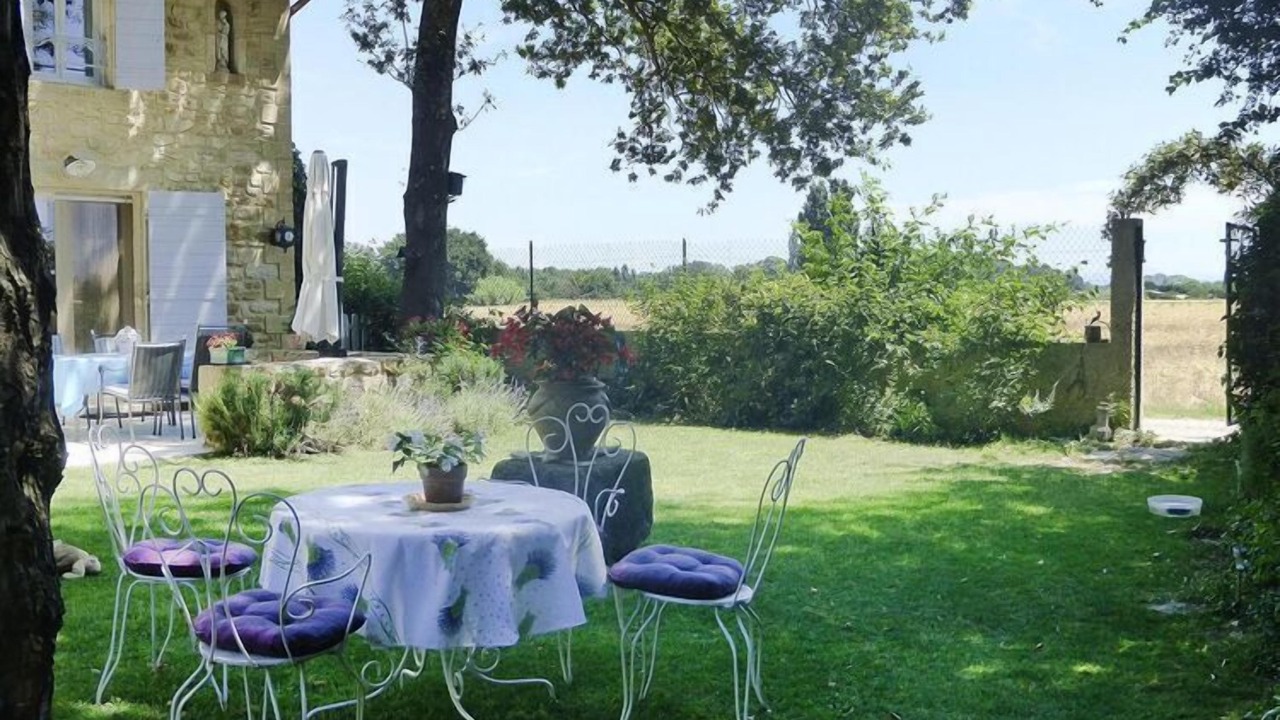 Photo of Outdoor in Caderousse