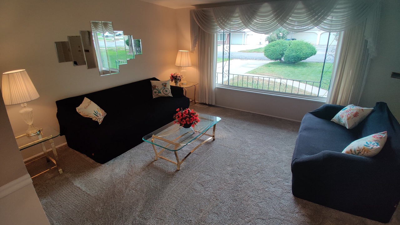Photo of Livingroom in Millcreek