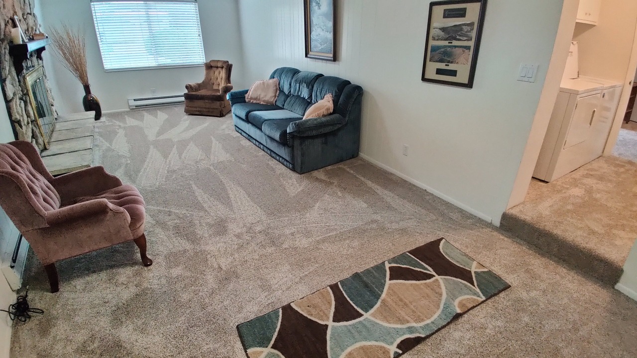 Photo of Livingroom in Millcreek