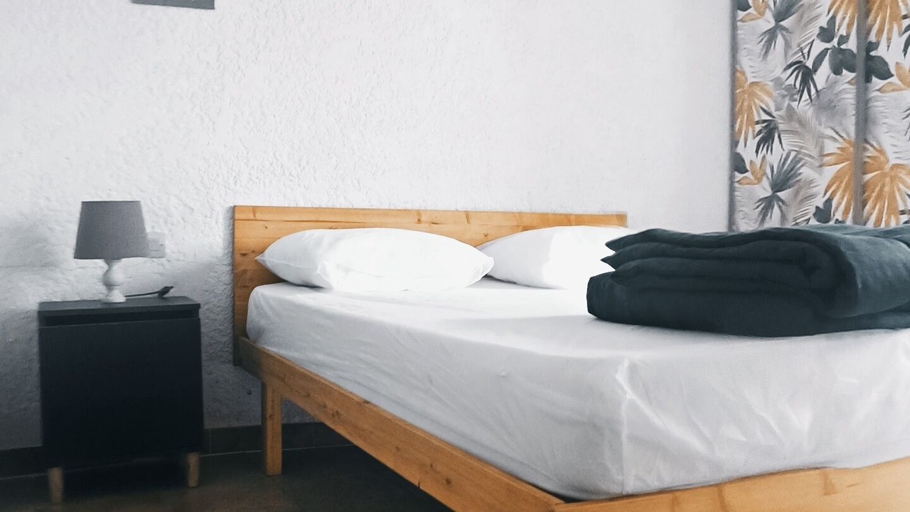 Photo of Bedroom in Roquefort-des-Corbieres